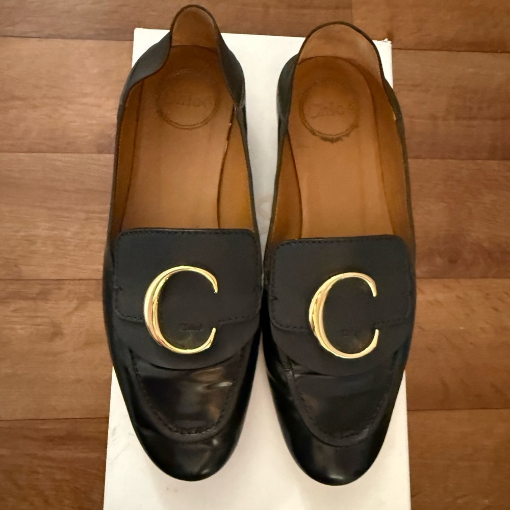 Chloe Black and Gold Leather Loafers